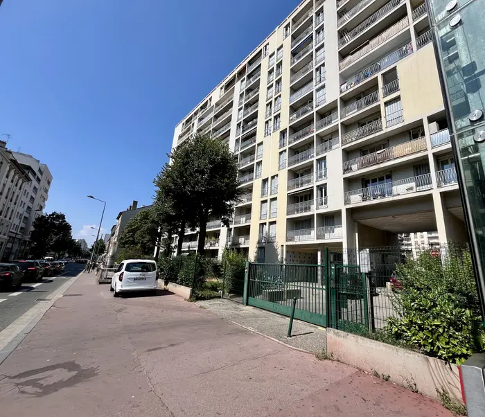 LE ZOLA — photo 2